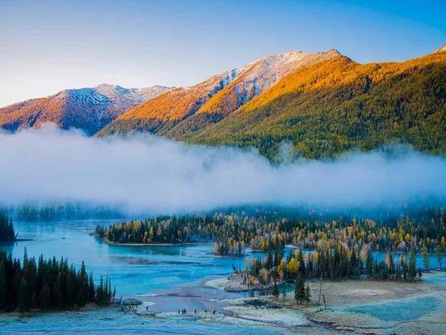 新疆，播音稿里的美丽大地画卷