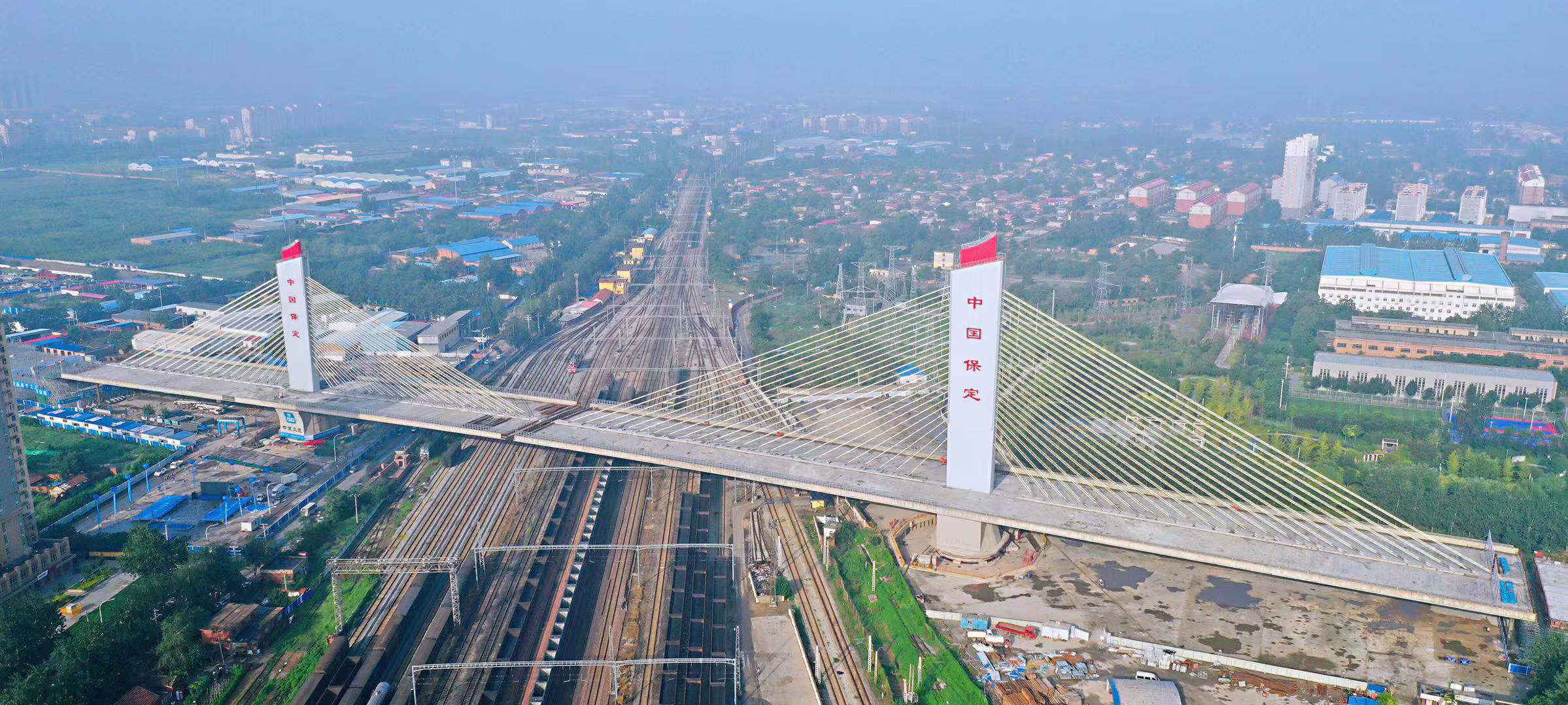 呼和浩特市领导与市民朋友们共话发展新篇章